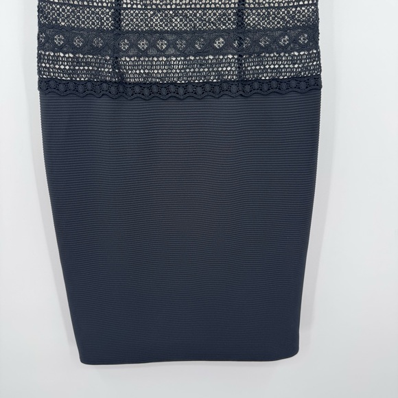 Katherine Kelly Black & Ivory Embroidered Lace Sleeveless Sheath Dress Size 2 - Picture 4 of 9